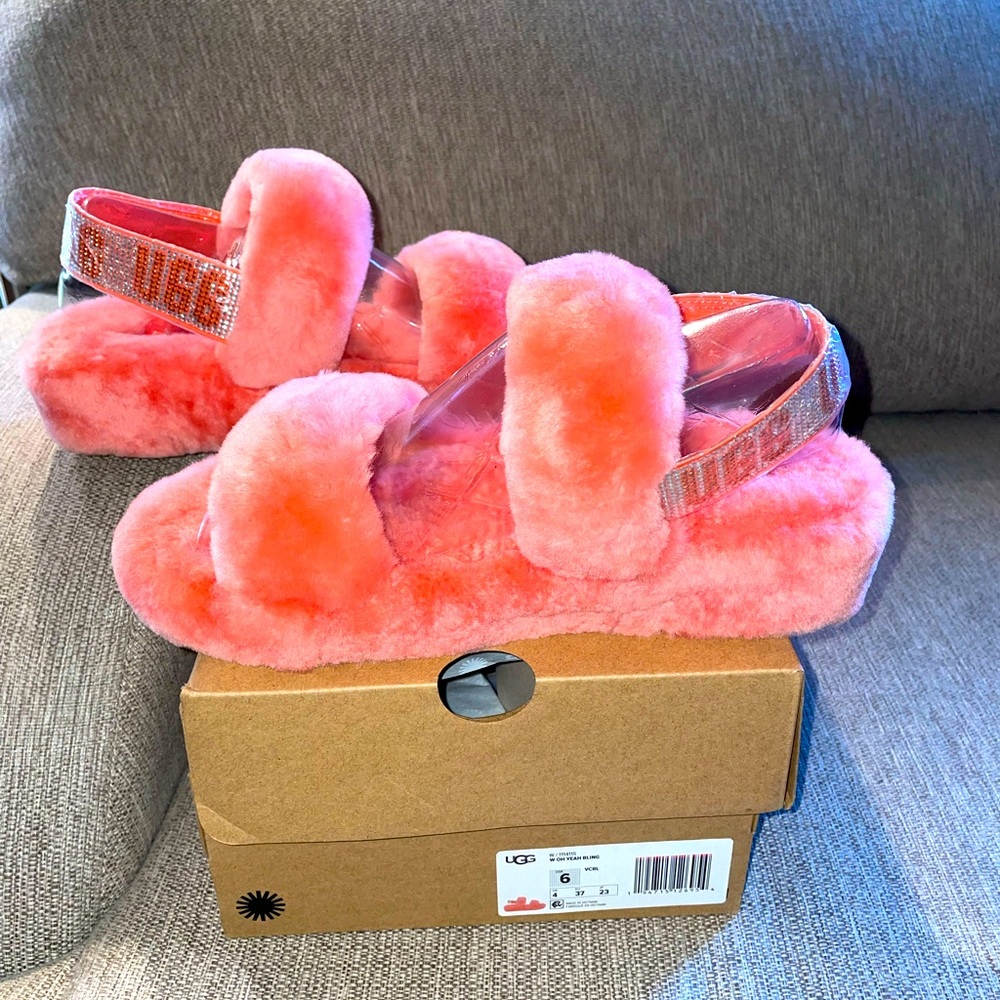 UGG Oh Yeah Coral colored Slippers